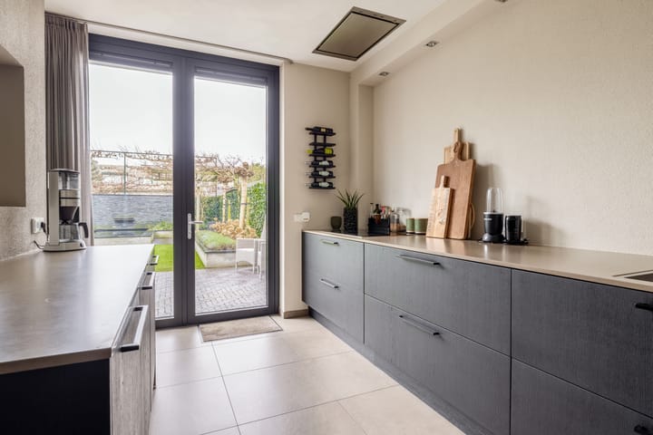 Photo 13 of Monseigneur Zwijsenstraat 6