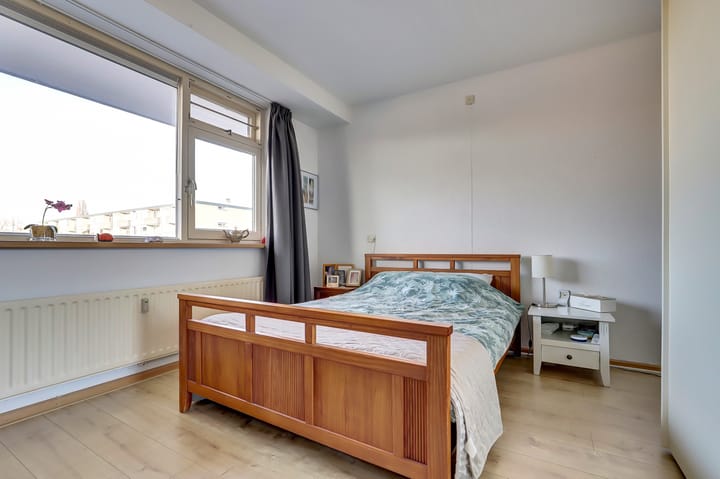 Photo 14 of Roosstraat 10