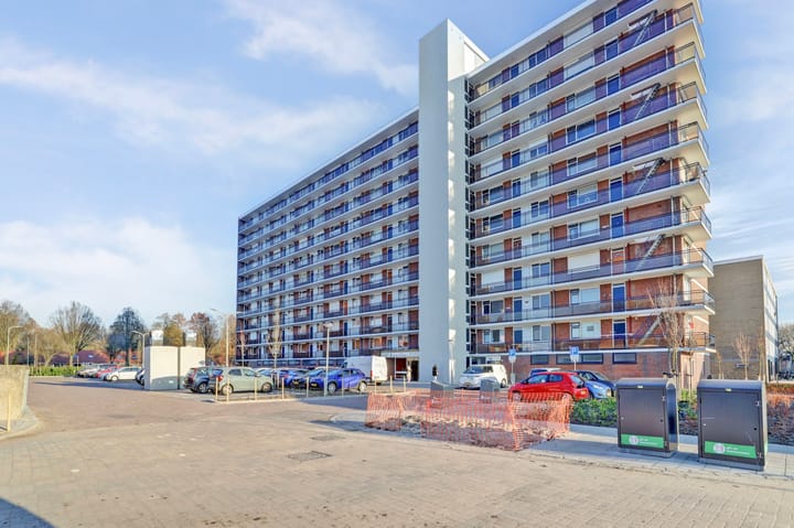 Photo 34 of Roosstraat 10