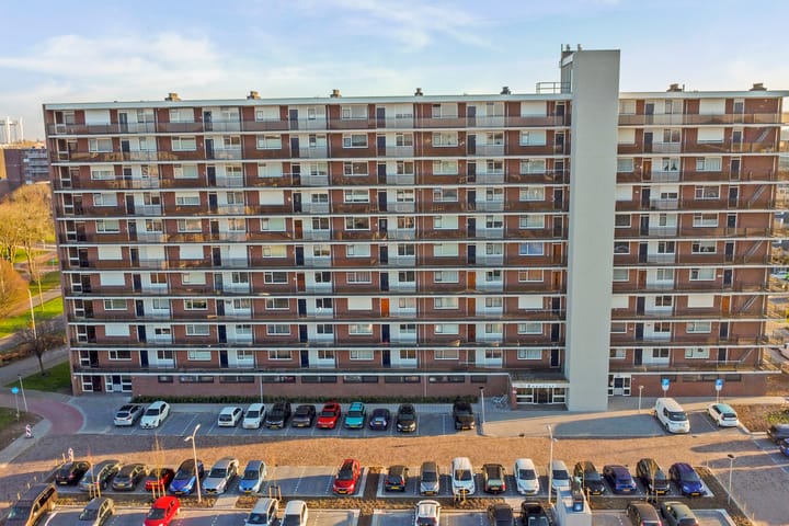 Photo 38 of Roosstraat 10