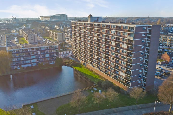 Photo 40 of Roosstraat 10