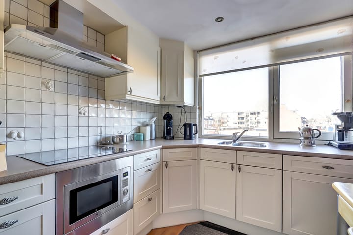 Photo 11 of Roosstraat 10