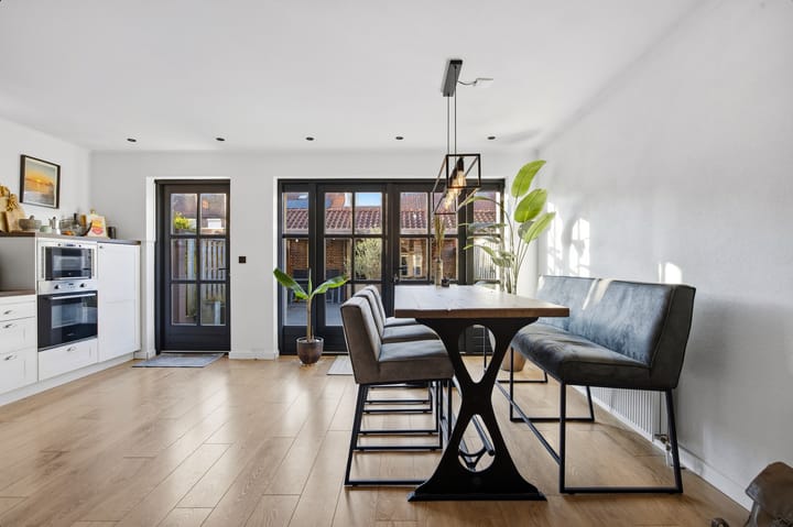 Foto 15 van Emiliastraat 9