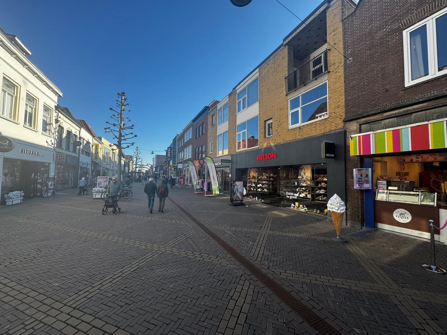 Bekijk foto 4 van Hamburgerstraat 28