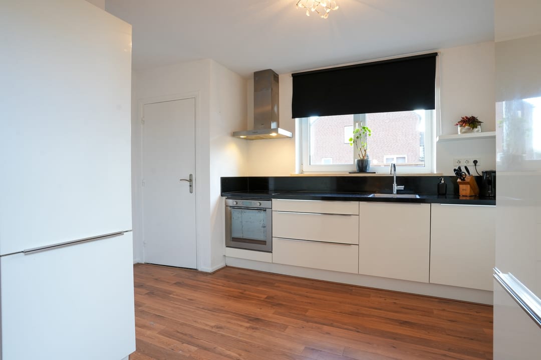 Photo 8 of Donatusstraat 24