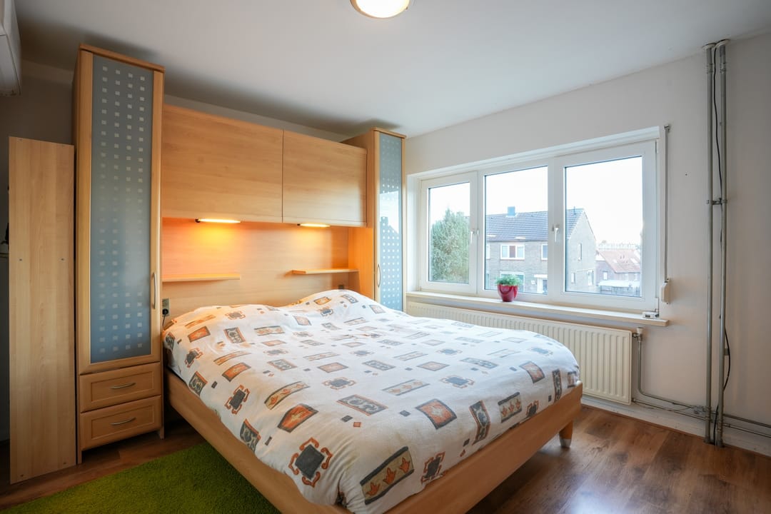 Photo 13 of Donatusstraat 24