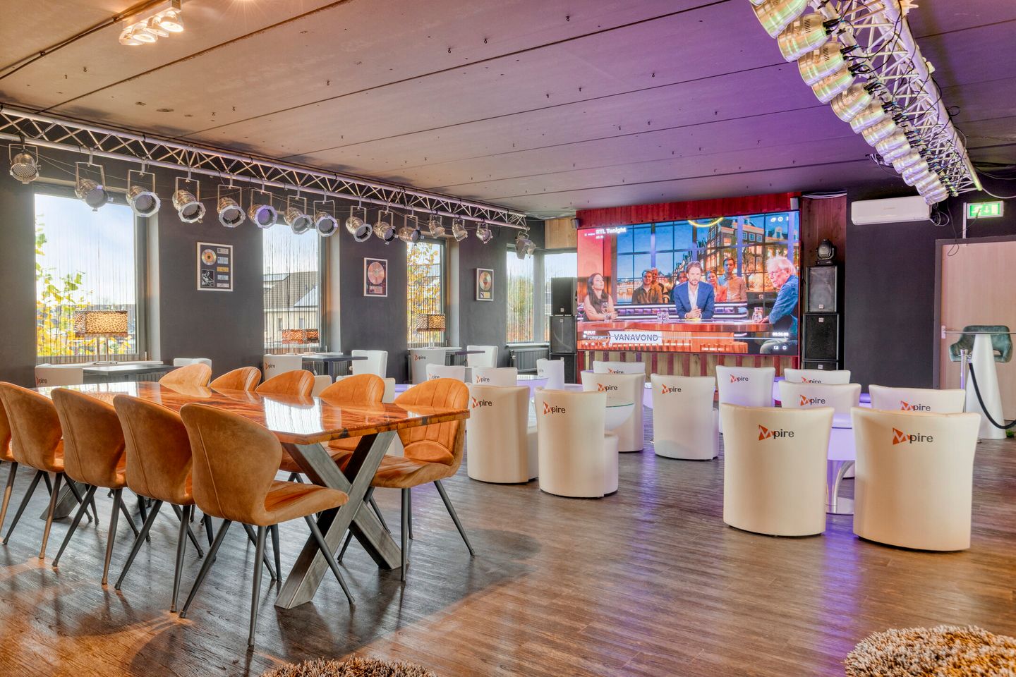 Bekijk foto 3 van Voltairetuin 4