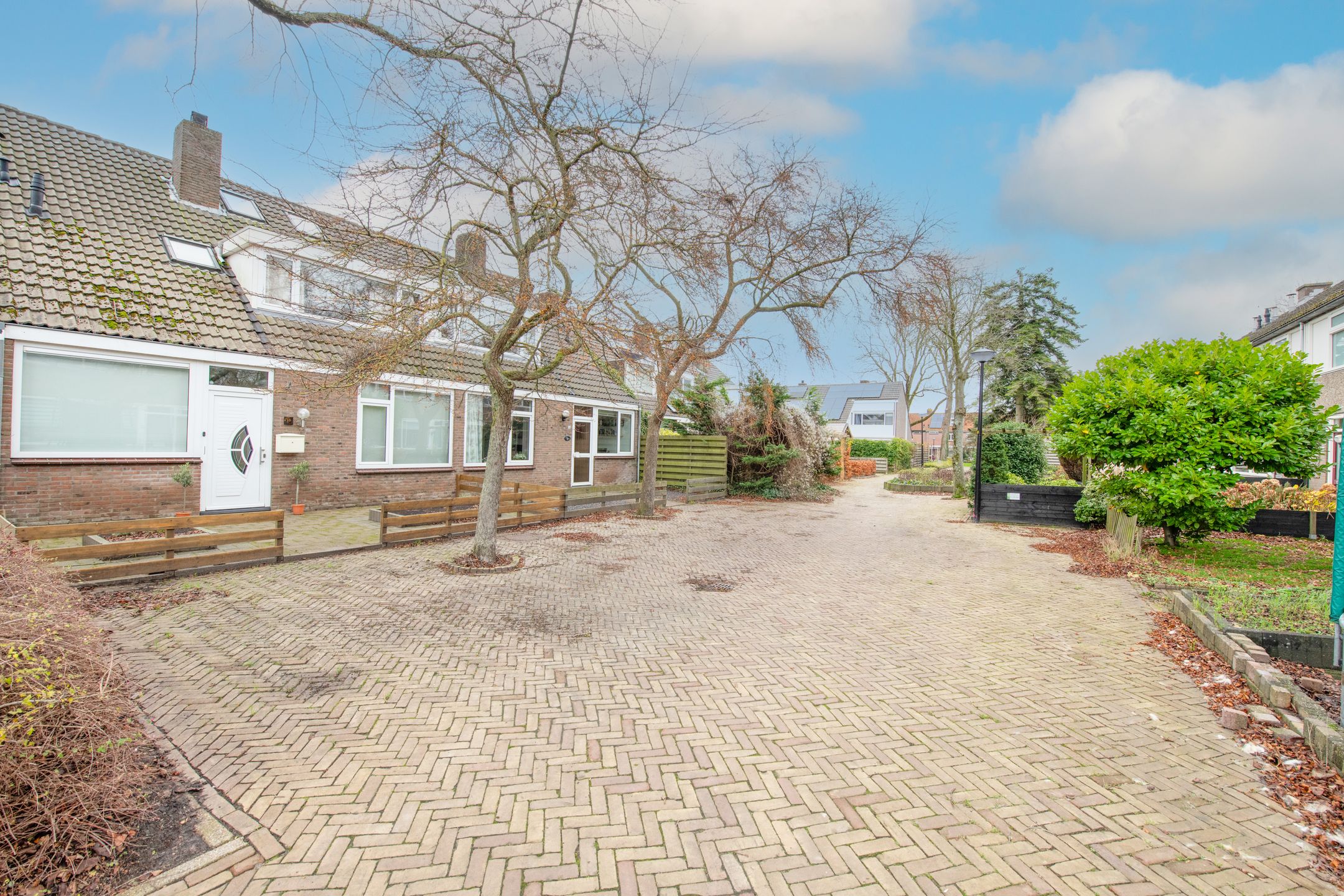 Foto 42 van van Vosbergenlaan 8