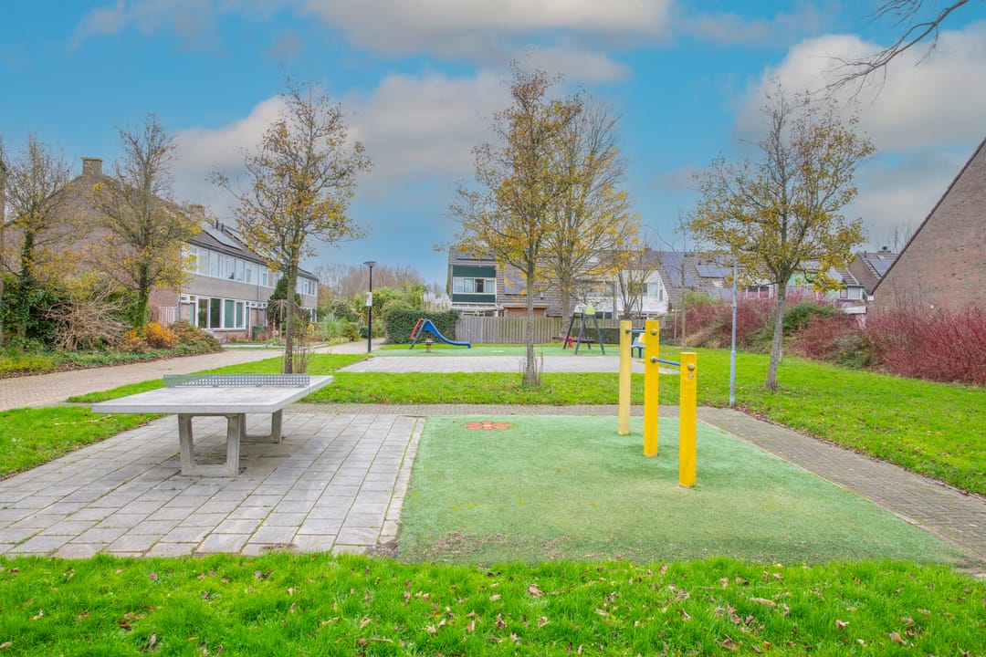 Foto 43 van van Vosbergenlaan 8