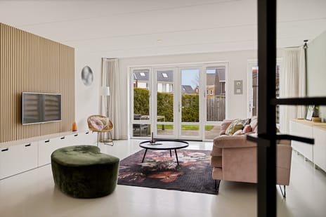 It Bynt 68 secondary image