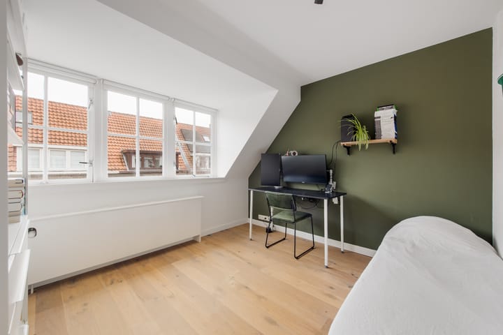 Photo 29 of Van Kinsbergenstraat 9