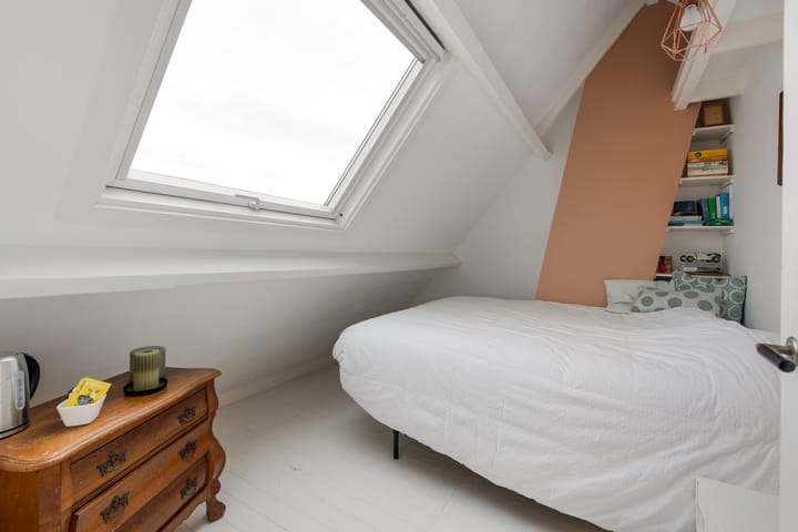 Photo 37 of Van Kinsbergenstraat 9