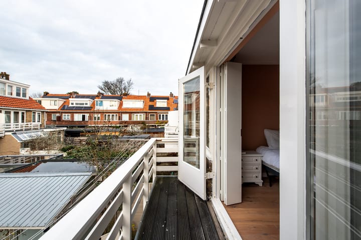 Photo 44 of Van Kinsbergenstraat 9