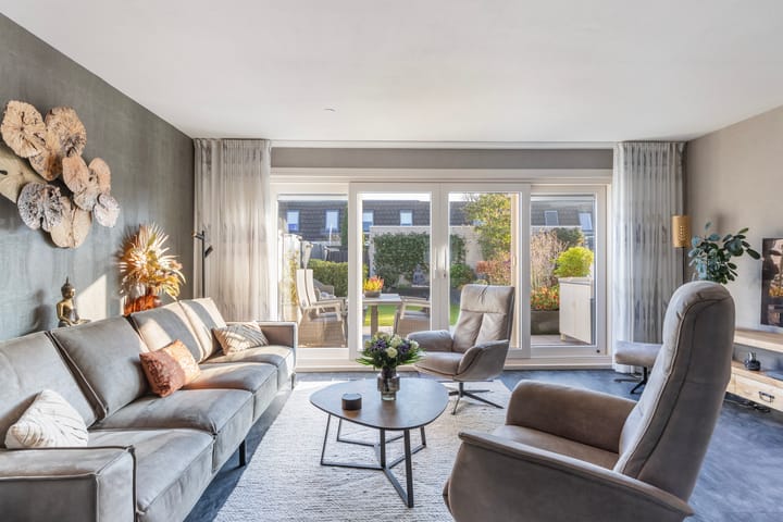 Foto 1 van Volkerakstraat 12