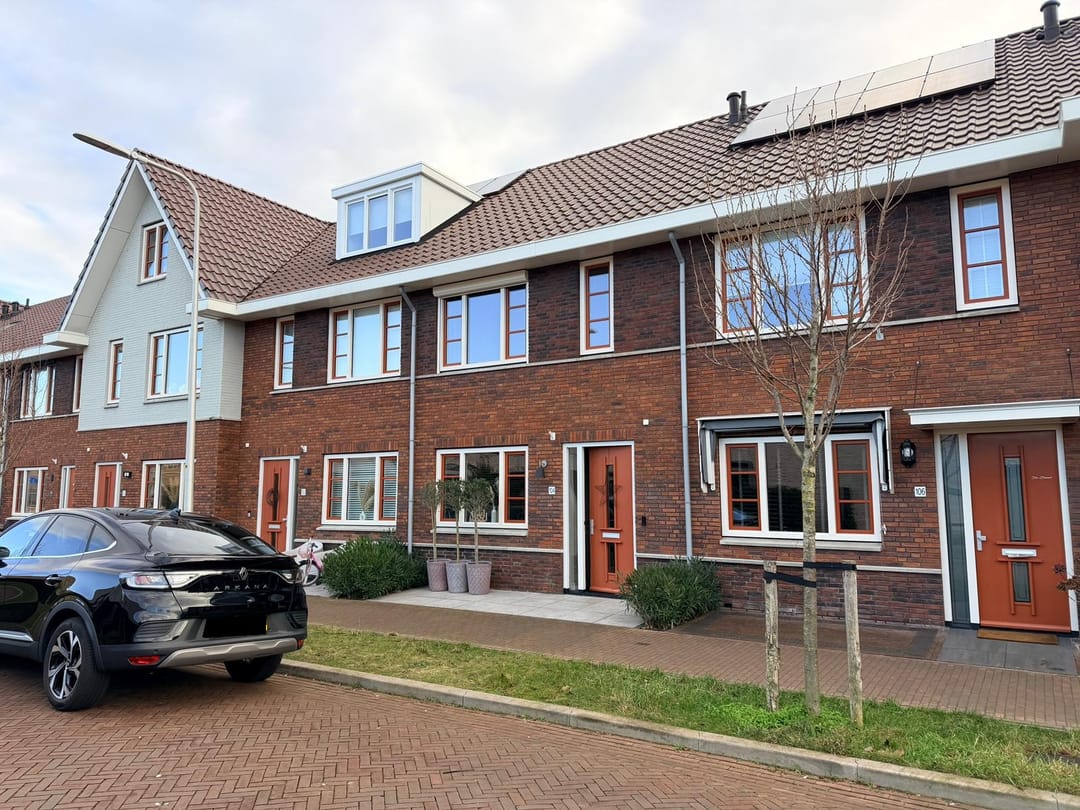 Photo 1 of Van der Waalsstraat 104