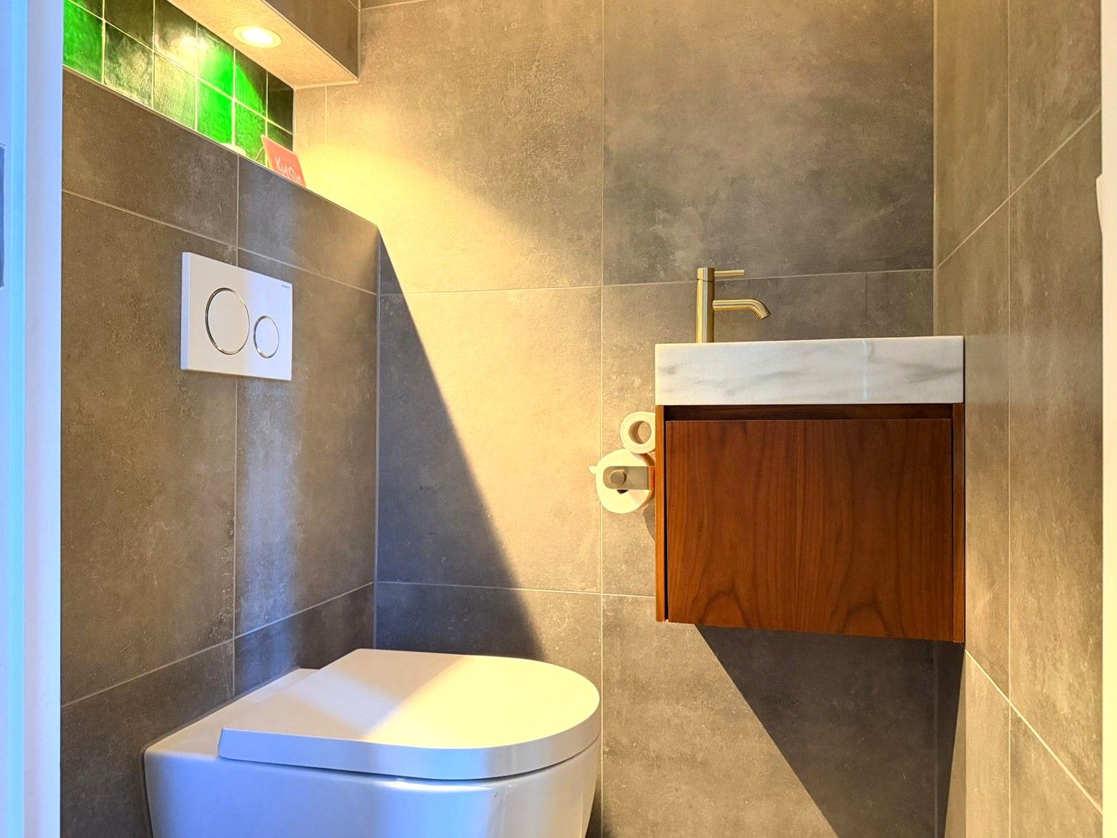 Photo 6 of Van der Waalsstraat 104