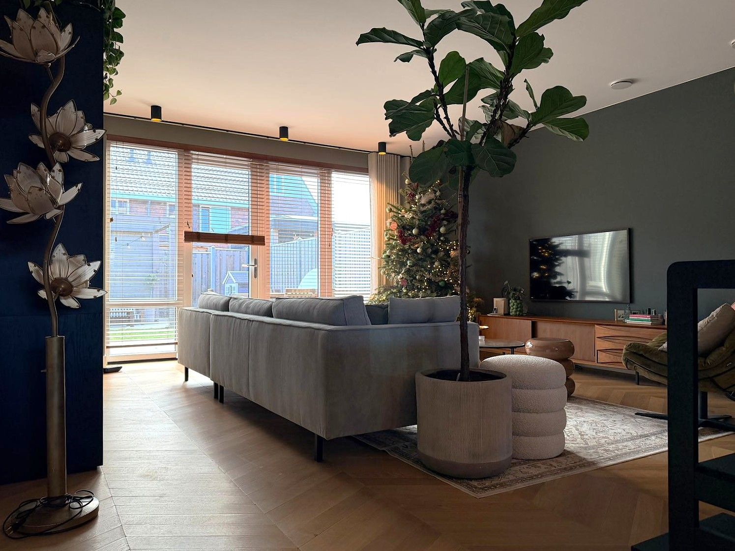 Photo 12 of Van der Waalsstraat 104