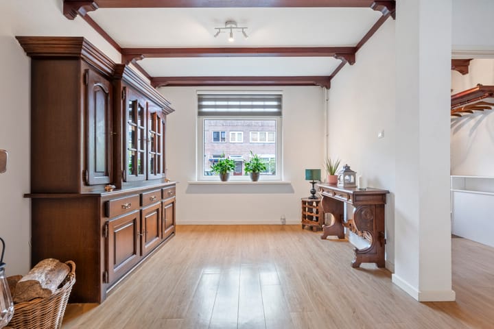 Foto 9 van Van 't Hoffstraat 45