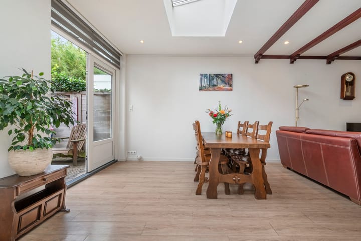 Foto 15 van Van 't Hoffstraat 45