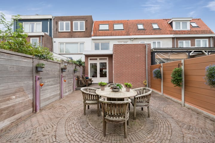 Foto 19 van Van 't Hoffstraat 45