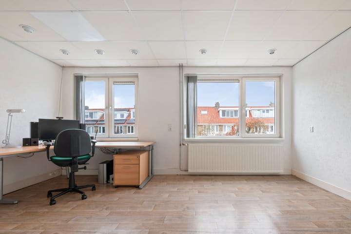 Foto 27 van Van 't Hoffstraat 45