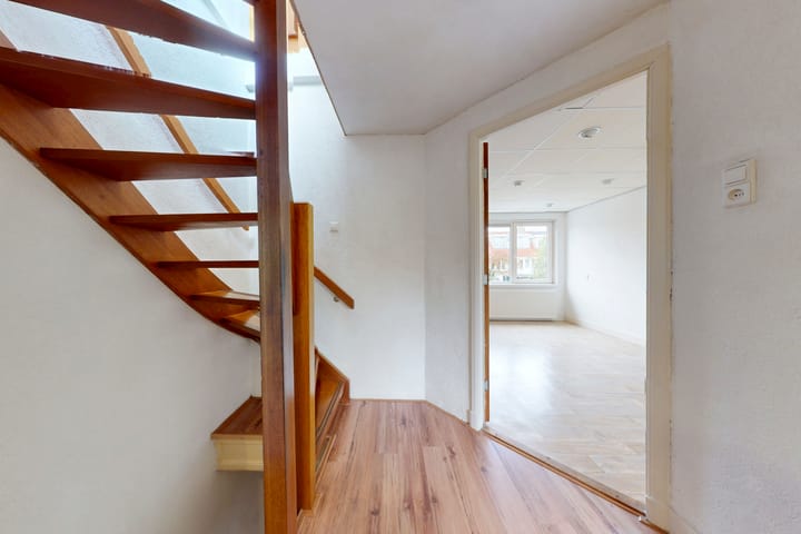 Foto 30 van Van 't Hoffstraat 45