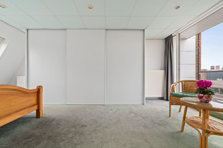 Foto 32 van Van 't Hoffstraat 45