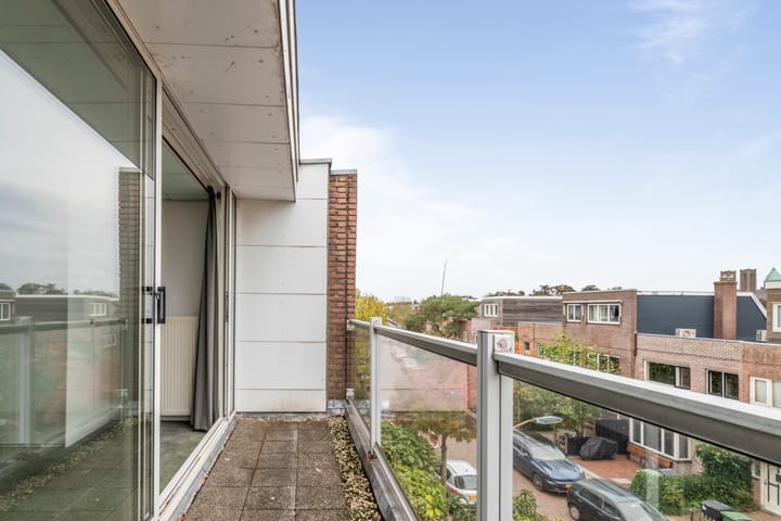 Foto 36 van Van 't Hoffstraat 45