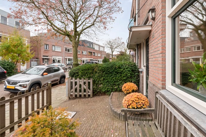 Foto 37 van Van 't Hoffstraat 45