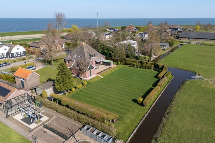 Foto 1 van Warder 177