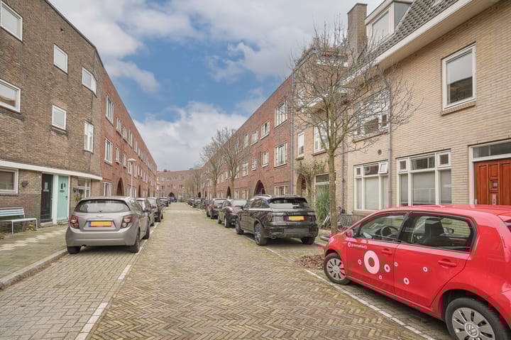 Photo 41 of Jan van den Doemstraat 1-B