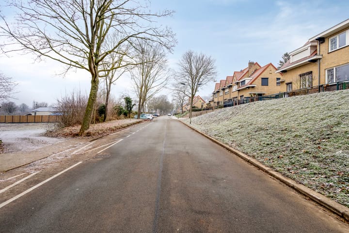 Foto 27 van Mergelweg 247