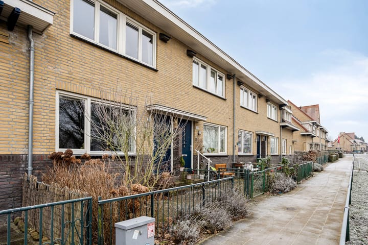 Foto 31 van Mergelweg 247