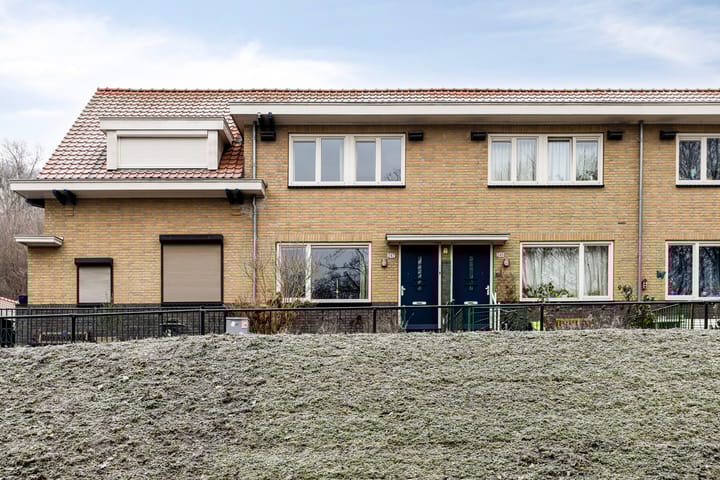 Foto 33 van Mergelweg 247