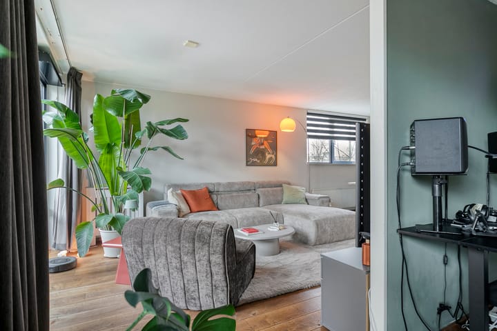 Foto 12 van Leeghwaterstraat 252