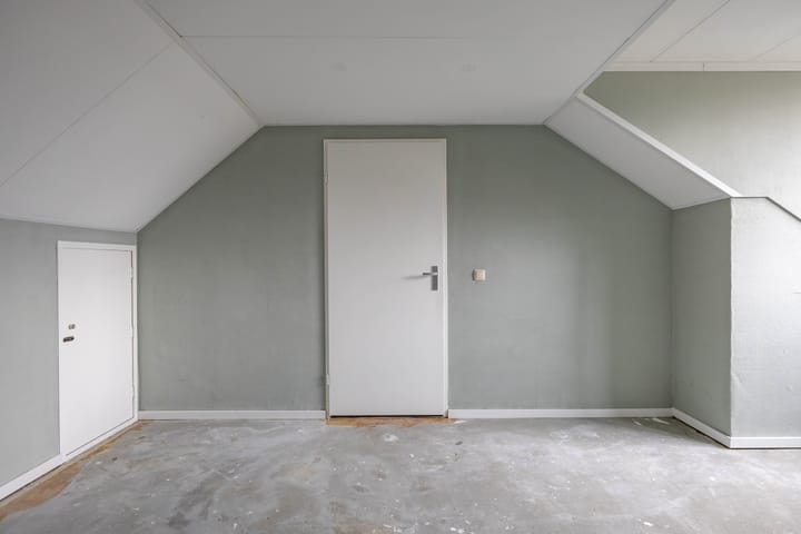 Foto 35 van Marsstraat 141