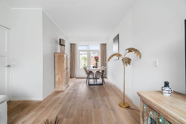 Foto 10 van Maasstraat 15