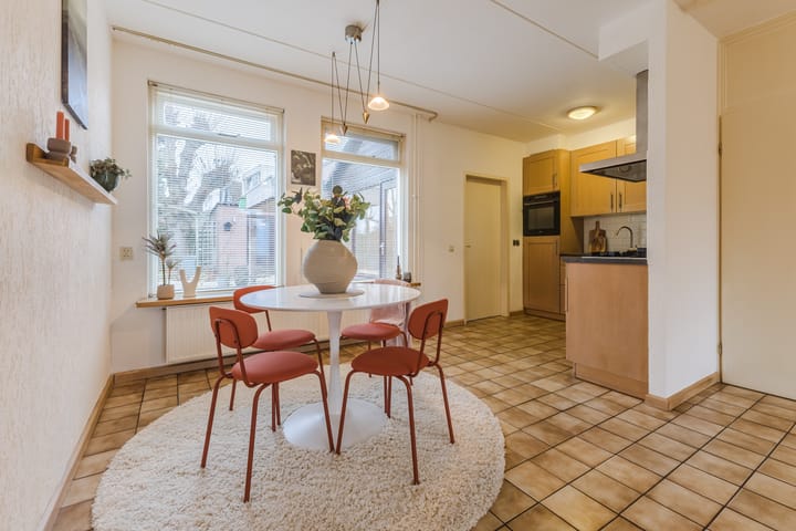 Photo 3 of Jeneverbes 30