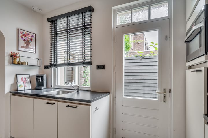 Foto 21 van Baarlosestraat 26