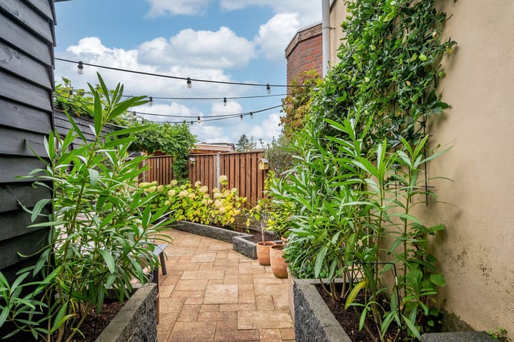 Foto 38 van Baarlosestraat 26