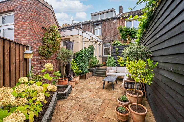 Foto 40 van Baarlosestraat 26