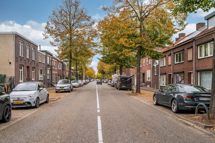 Foto 42 van Baarlosestraat 26