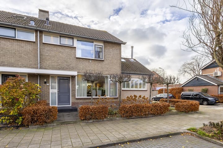 Foto 42 van Waalstraat 11