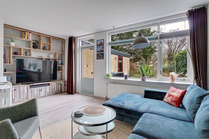 Photo 2 of Tholen 51