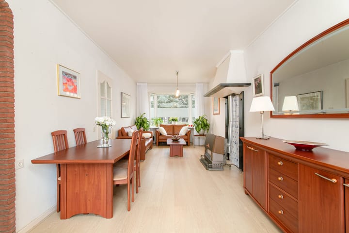 Photo 2 of Julianaweg 283