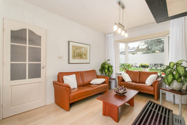 Photo 3 of Julianaweg 283