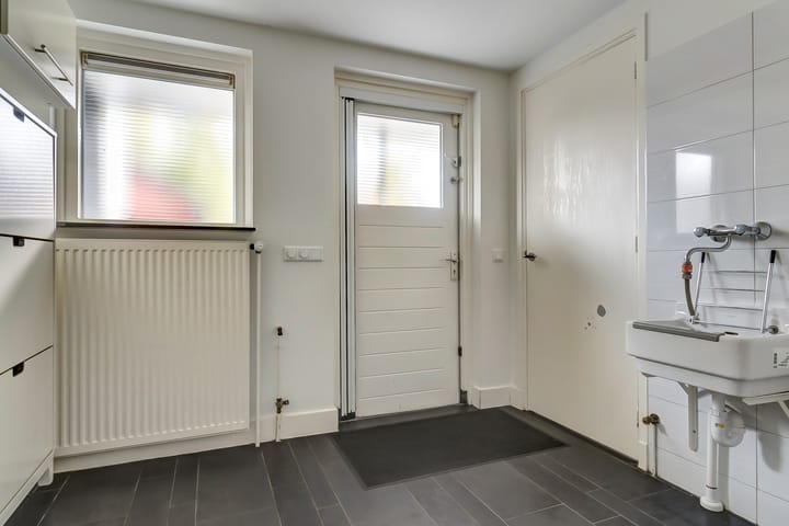 Photo 18 of Willemsstraat 59