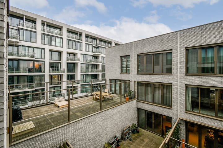 Photo 2 of Cruquiusweg 79-C8