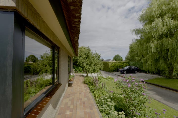 Foto 80 van Zuideinde 32-B