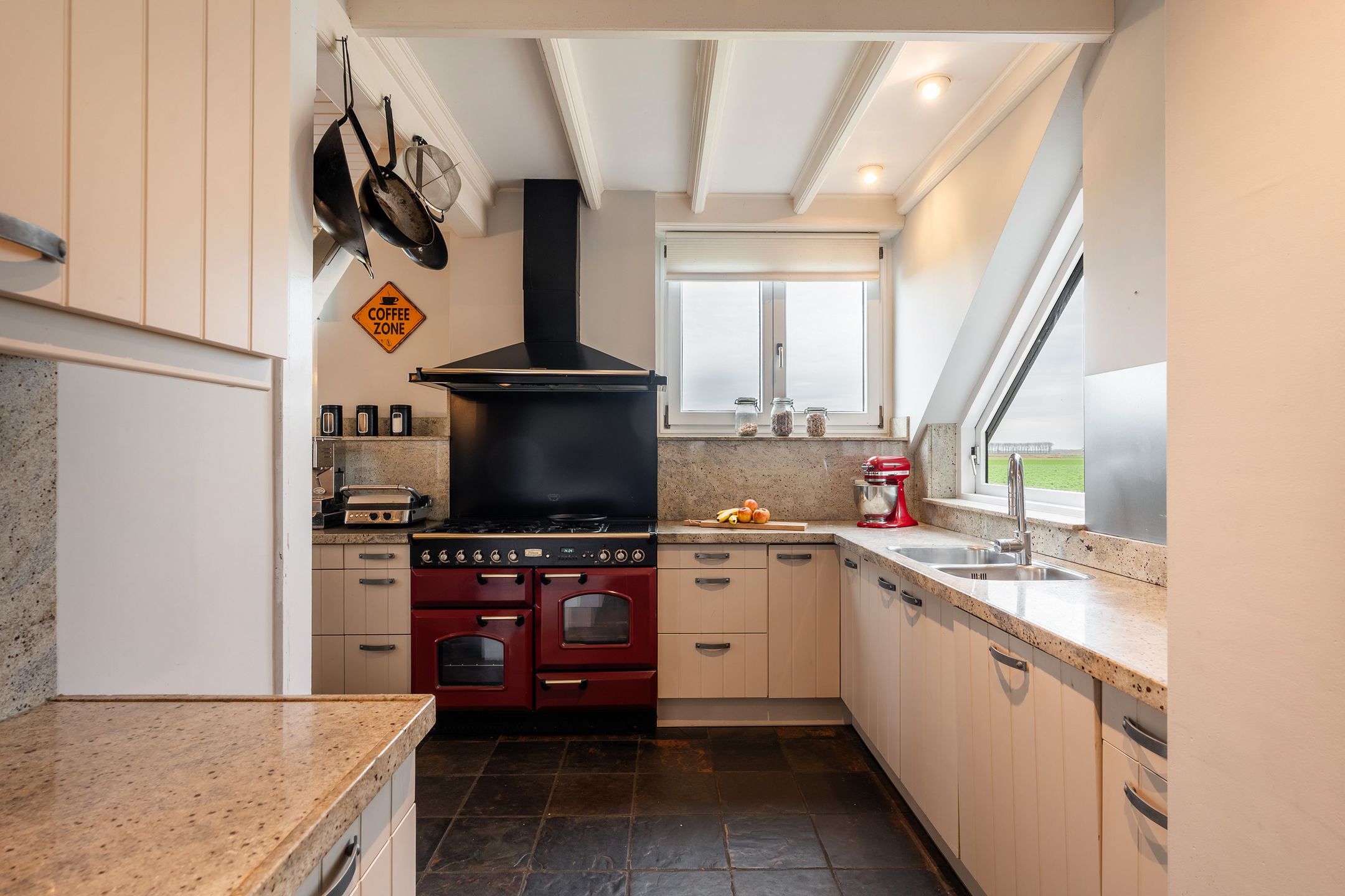 Photo 18 of Havendam 13-B